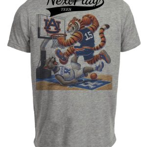 Auburn Tigers vs. Kentucky Wildcats Exclusive Retro Rivalries Basketball Dunk Artwork Heather Gray Sublimated T-Shirt